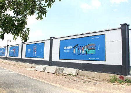 深圳坪山區(qū)足球場(chǎng)建設(shè)項(xiàng)目圍擋安裝-A類鋼結(jié)構(gòu)圍擋-A/B/C類圍擋-深圳市大通建材有限公司鋼圍擋生產(chǎn)定制廠家